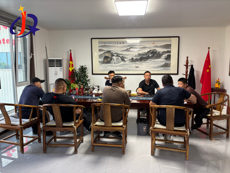 Abokan cinikin zinare na Kudancin Amurka sun ziyarci Injinan Ma'adinai na Qingzhou Jinqi don tantance masana'anta.